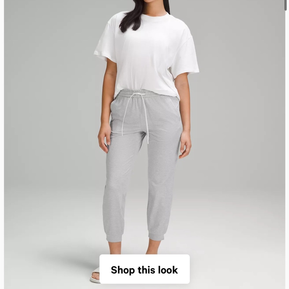 NWOT Soft Jersey Classic-Fit Mid-Rise Jogger